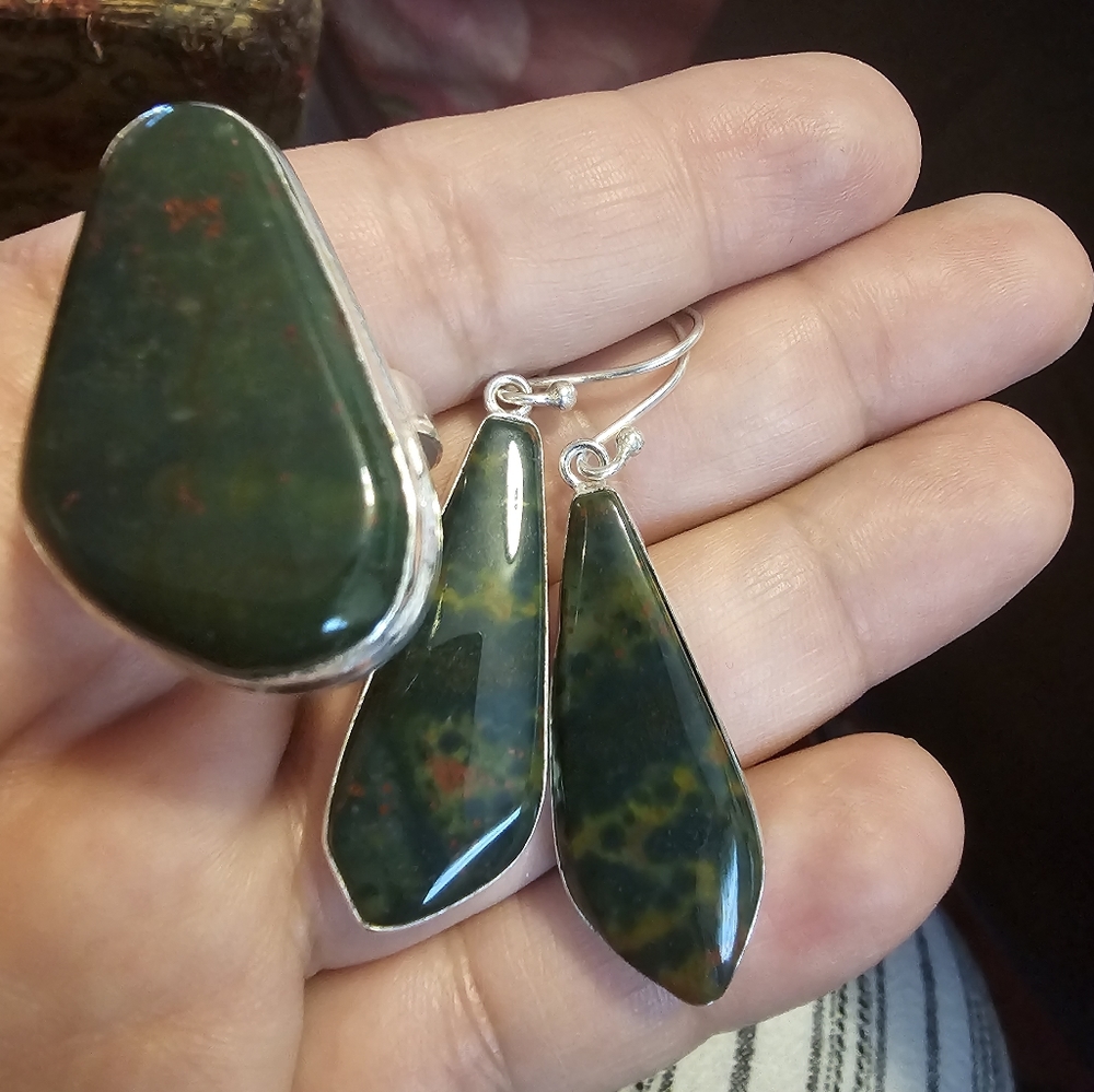 A new lot rings DIFERENT PRICES sizes, shapes,stones,colors,  etc..ASK ME!!! - Picture 4 of 17